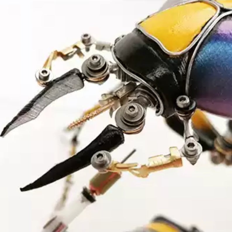 Mechanical Mutant Original Designed Handmade Mecha Hornet Made With Metal and Porcelain Cyberpunk Art Desk Table Decor Ornament Gift for Men