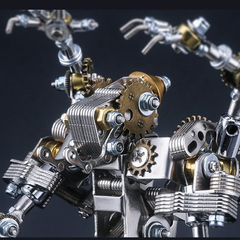 Four Claw Priest | 256 Pcs DIY Metal Mechanical Models 3D Assembly Puzzle Kits Jigsaw Crafts