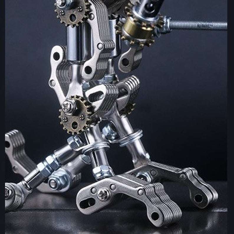 Four Claw Priest | 256 Pcs DIY Metal Mechanical Models 3D Assembly Puzzle Kits Jigsaw Crafts