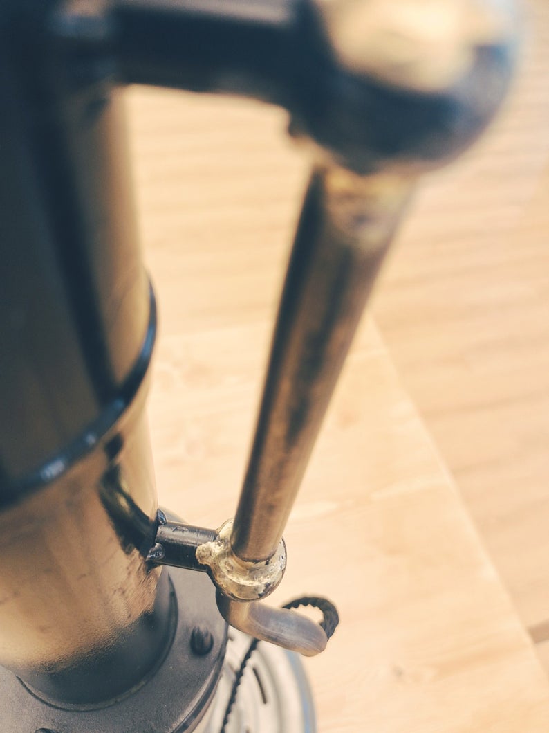 Industrial Table Lamp Featured with Land Rover Suspension Spring In Retro Vintage Steampunk Mechanical Style Handmade Rustic Home Decor Art