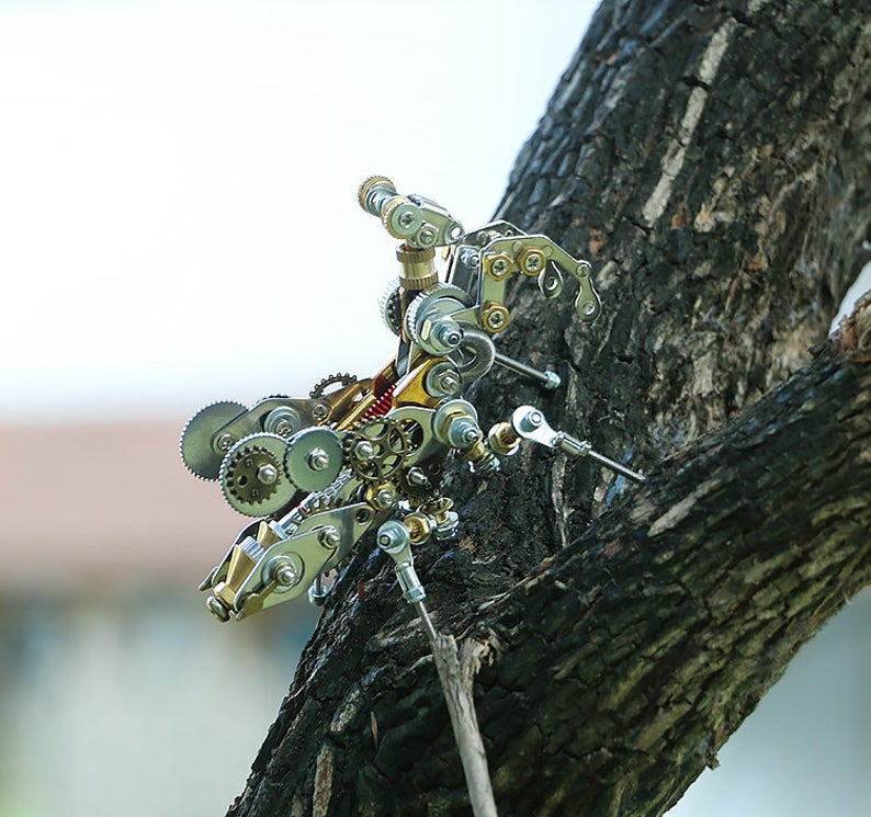 Praying mantis Steampunk| Metal Insect Puzzle Model Kit 3D DIY Mechanical Assembly Jigsaw Crafts decor